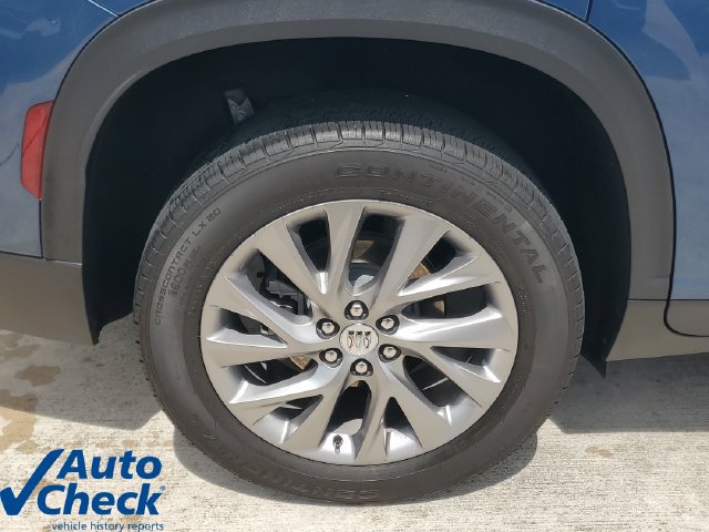 Used 2025 Buick Enclave Preferred FWD image 8