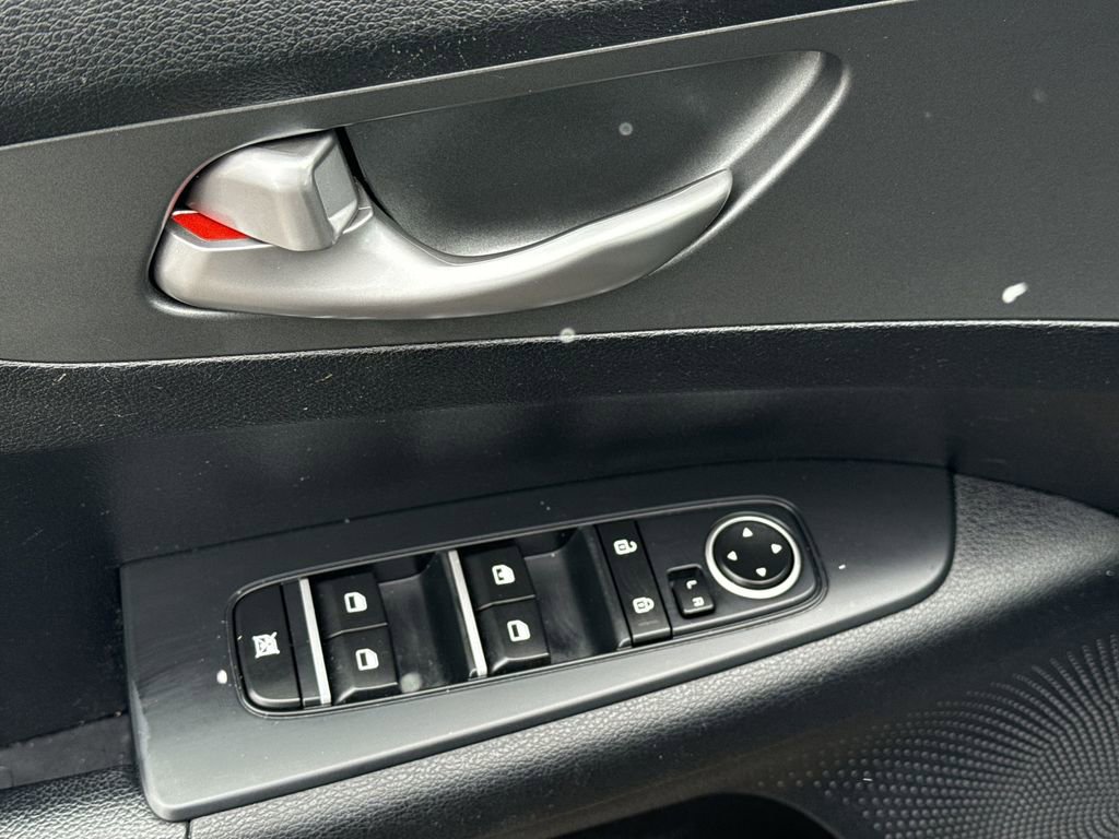 Used 2019 Kia Forte LXS image 15