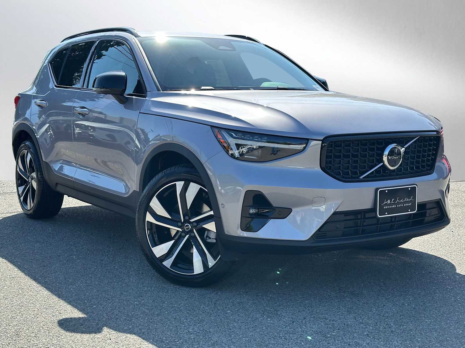 New 2026 Volvo XC40 B5 Ultra w/ Climate Package image 1