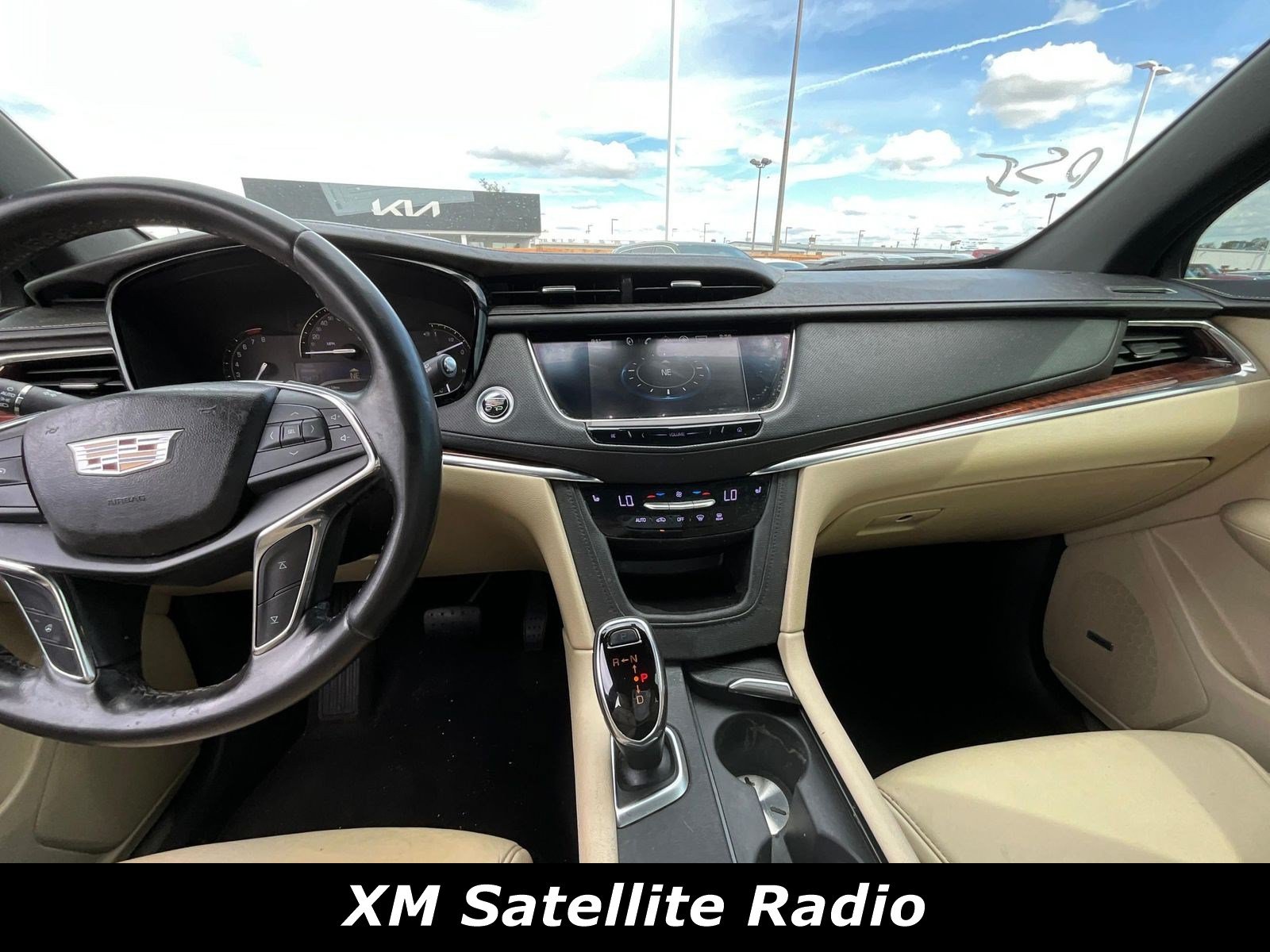 Used 2018 Cadillac XT5 Luxury FWD image 9