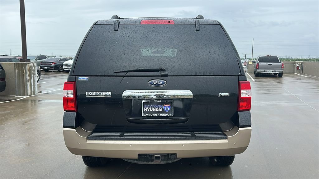 Used 2014 Ford Expedition XLT w/ Equipment Group 202A RWD image 12