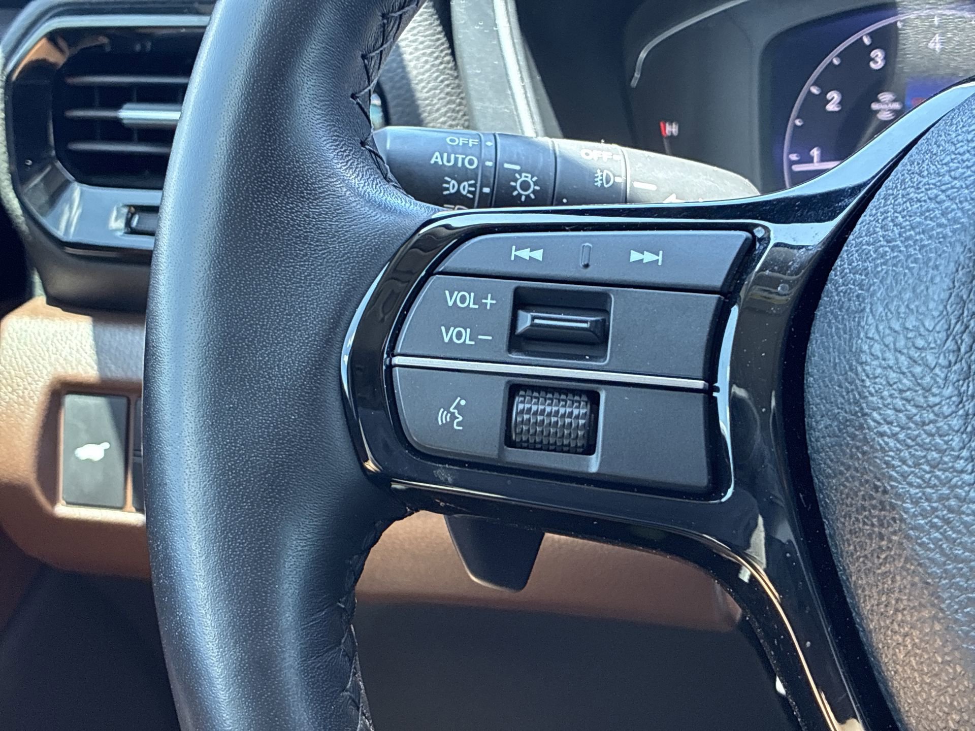 Certified 2024 Honda Pilot Elite image 26
