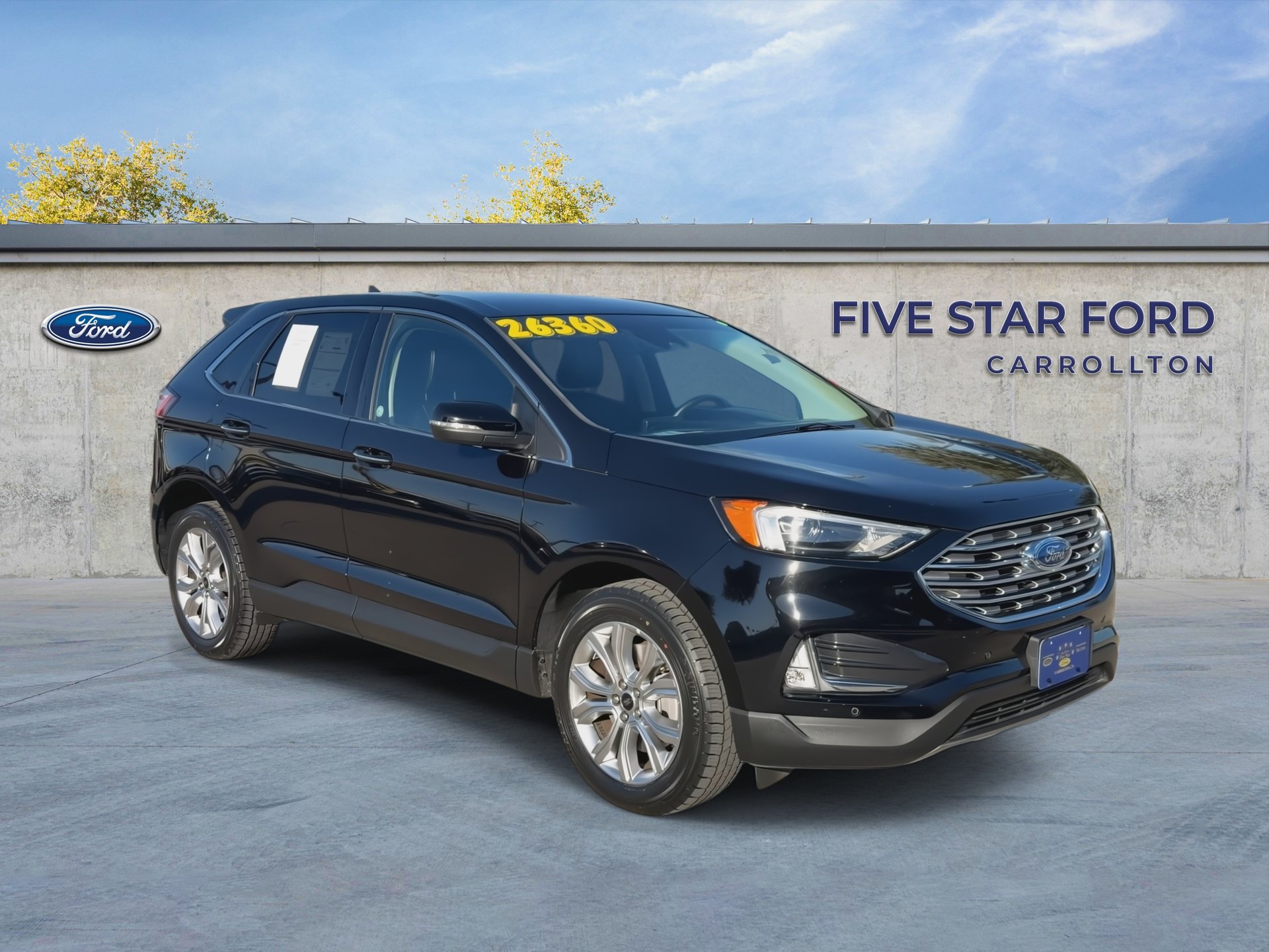 Certified 2024 Ford Edge Titanium AWD/4WD image 2