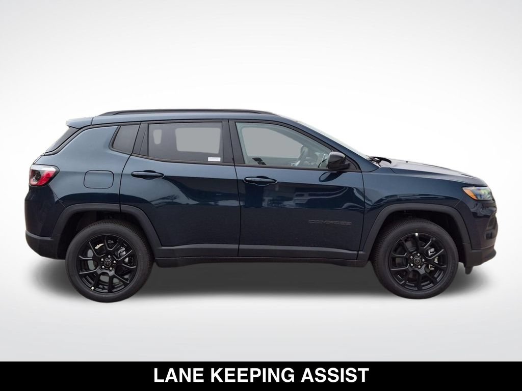 New 2026 Jeep Compass Latitude AWD/4WD image 6