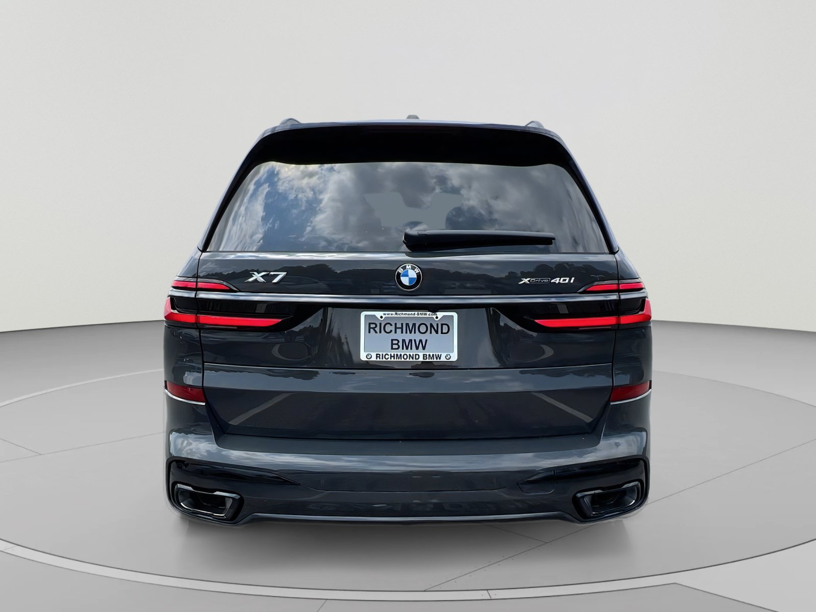 New 2027 BMW X7 xDrive40i w/ M Sport Package AWD/4WD image 4