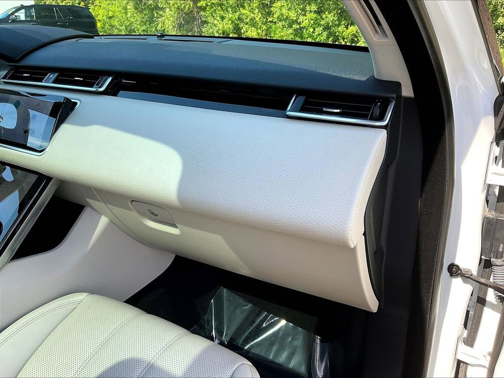 Used 2023 Land Rover Range Rover Velar R-Dynamic S AWD/4WD image 26