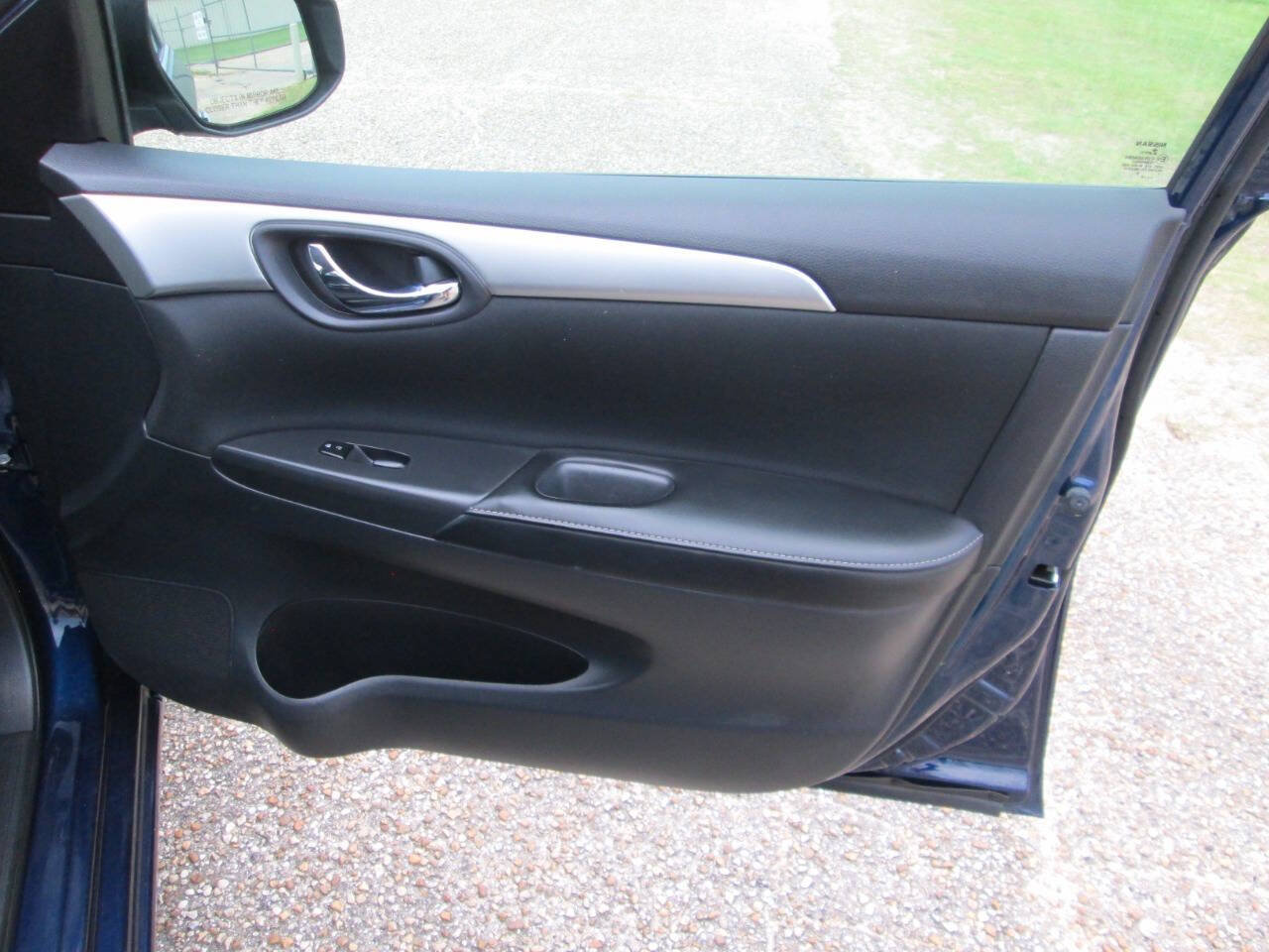 Used 2019 Nissan Sentra S FWD image 46