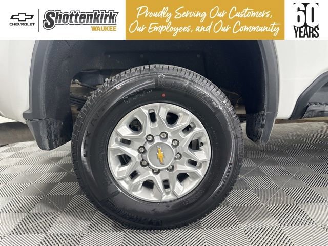 Used 2024 Chevrolet Silverado 2500 LTZ w/ LTZ Plus Package image 9