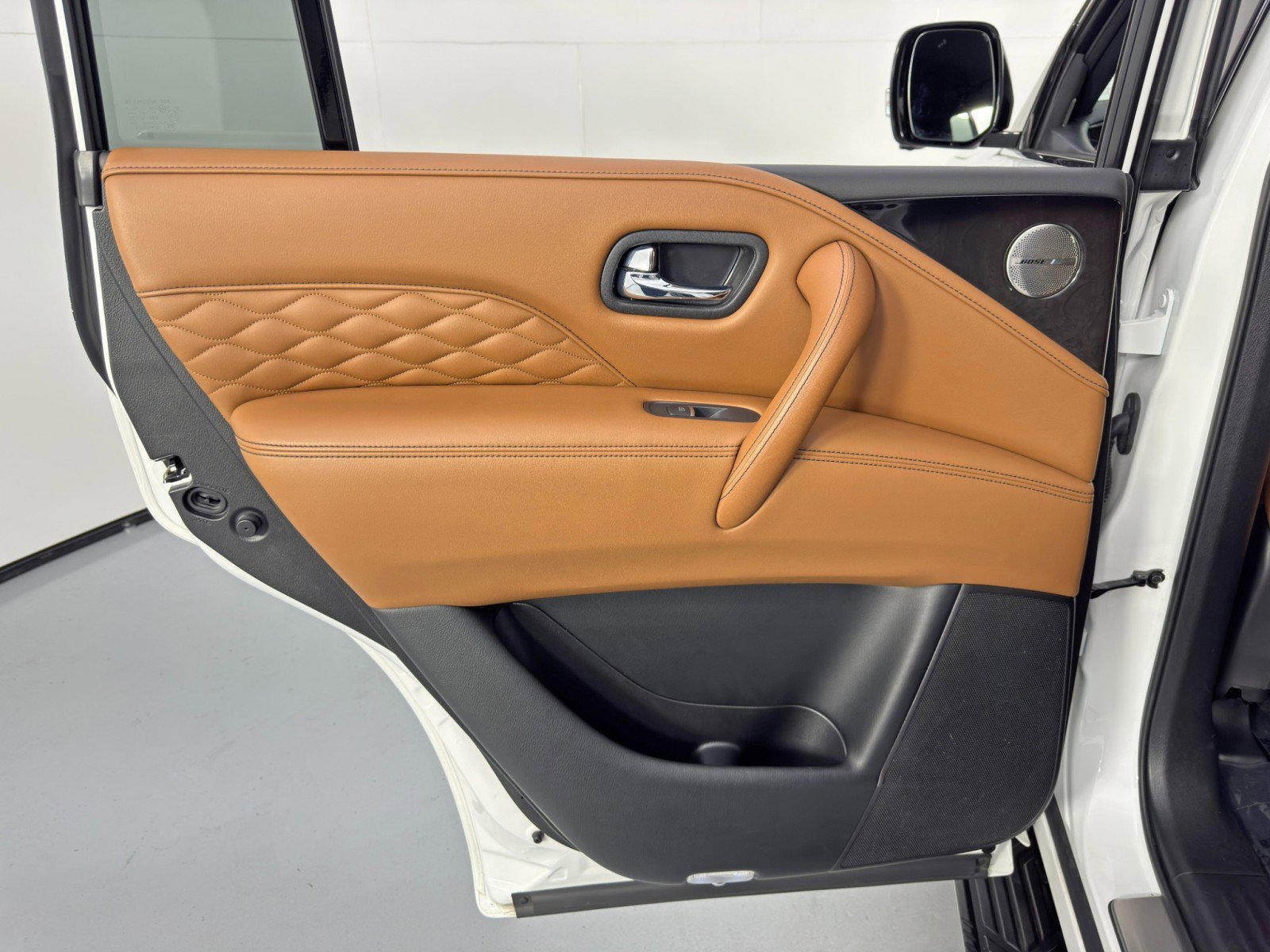 Used 2023 INFINITI QX80 Sensory w/ Cargo Package image 50
