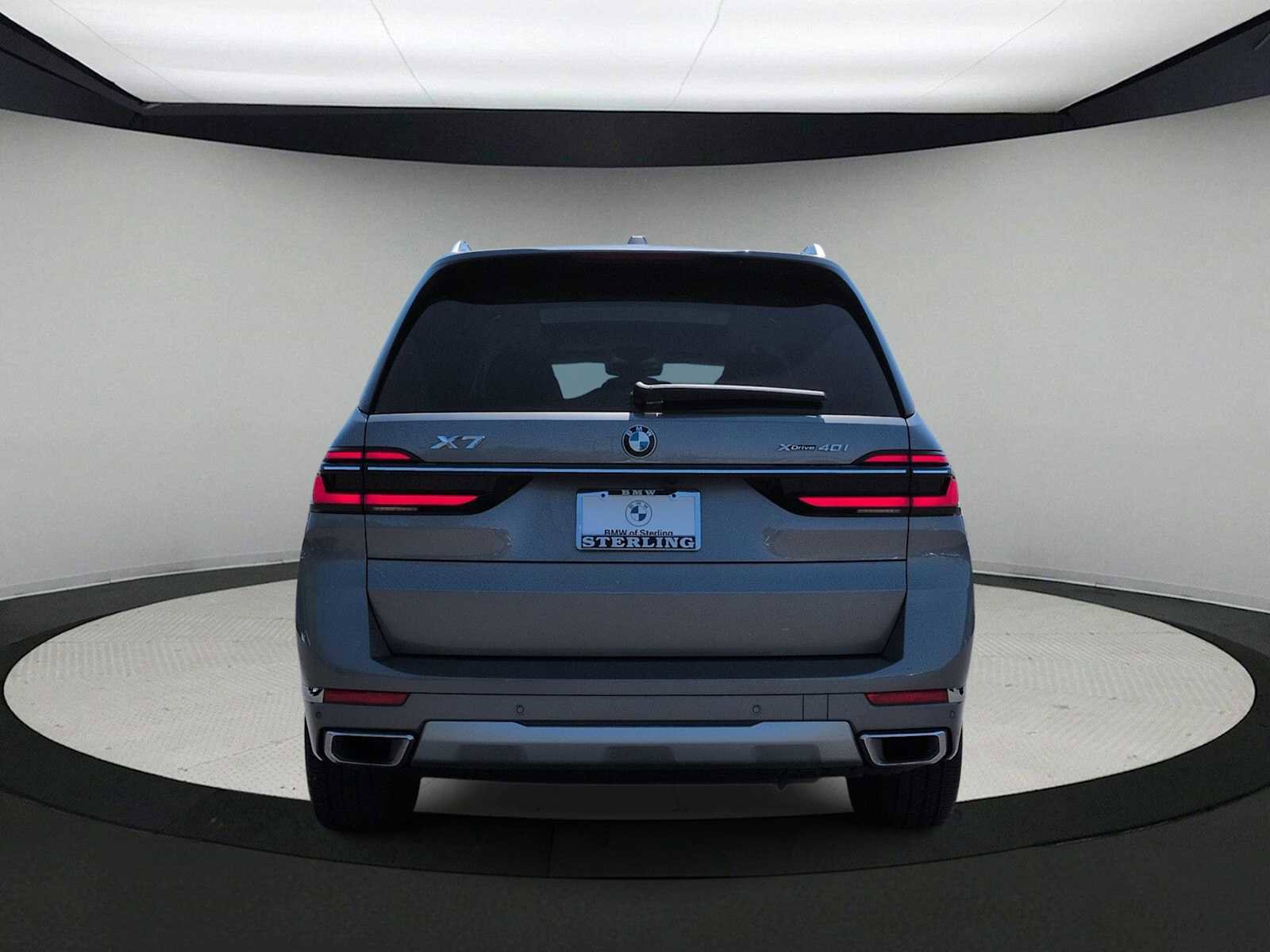 Used 2024 BMW X7 xDrive40i image 7
