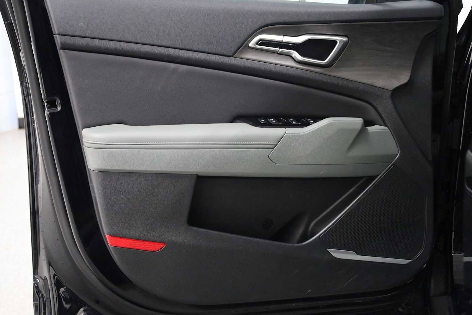 Used 2023 Kia Sportage X-Line w/ X-Line Premium Package image 16