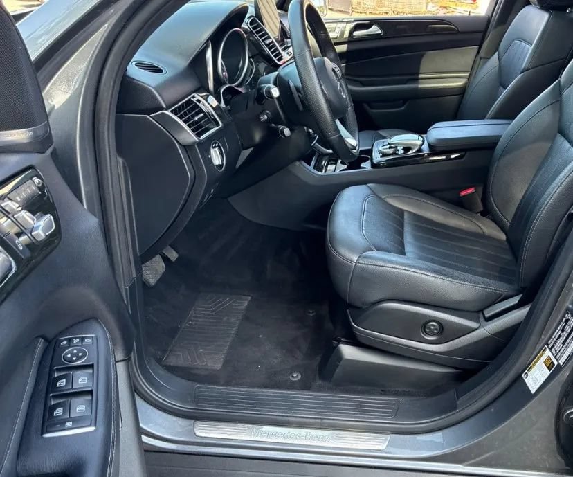 Used 2017 Mercedes-Benz GLE 350 4MATIC image 3