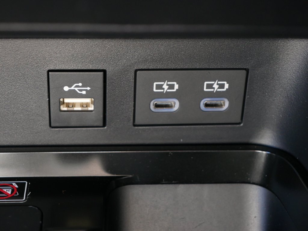Used 2026 Toyota Camry SE FWD image 20