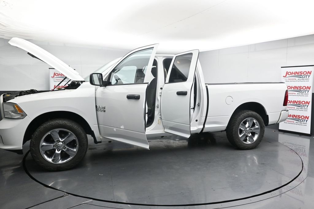 Used 2018 RAM 1500 Express w/ Express Value Package AWD/4WD image 42