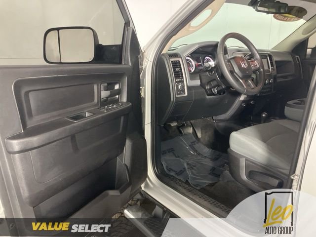 Used 2016 RAM 2500 Tradesman w/ Chrome Appearance Group AWD/4WD image 10