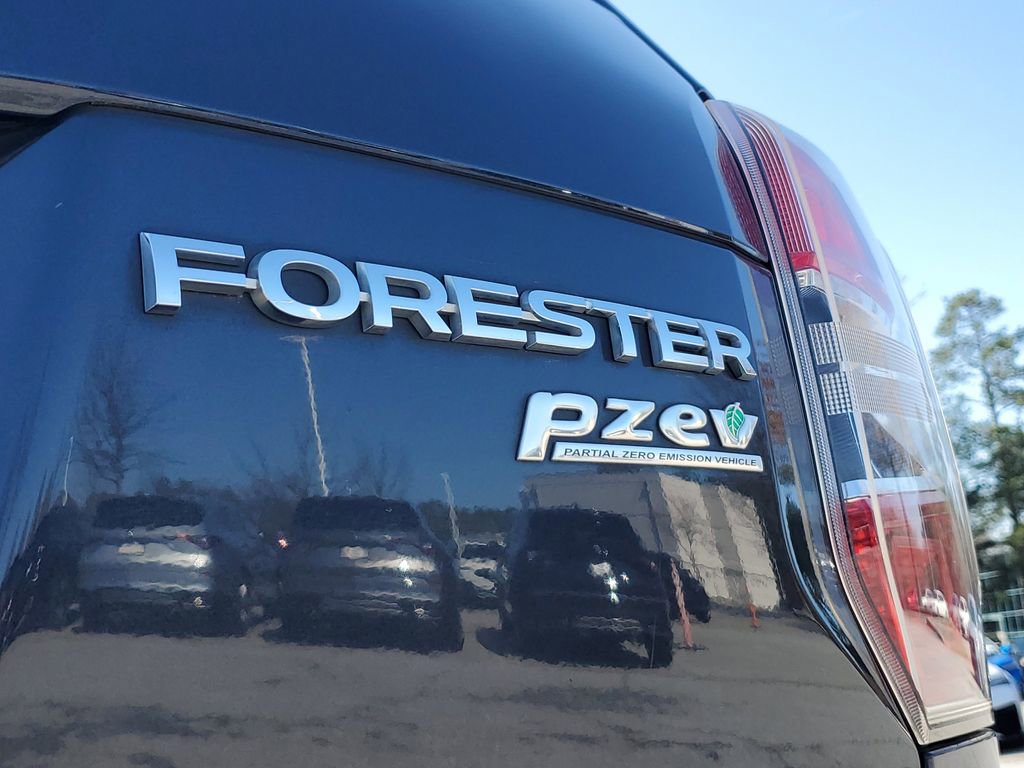 Used 2016 Subaru Forester 2.5i Limited AWD/4WD image 9