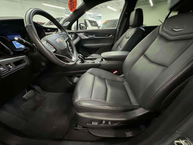 Certified 2025 Cadillac XT6 Premium Luxury image 15