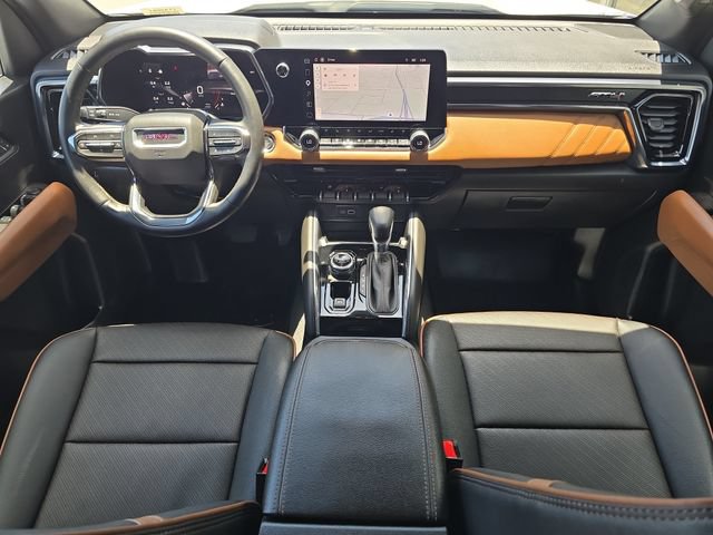 Certified 2026 GMC Canyon AT4 w/ AT4 Premium Package AWD/4WD image 11