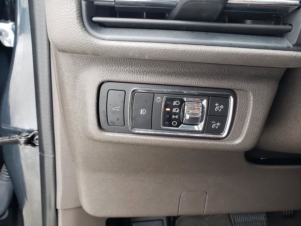 Used 2021 Lincoln Corsair Reserve w/ Elements Package image 33