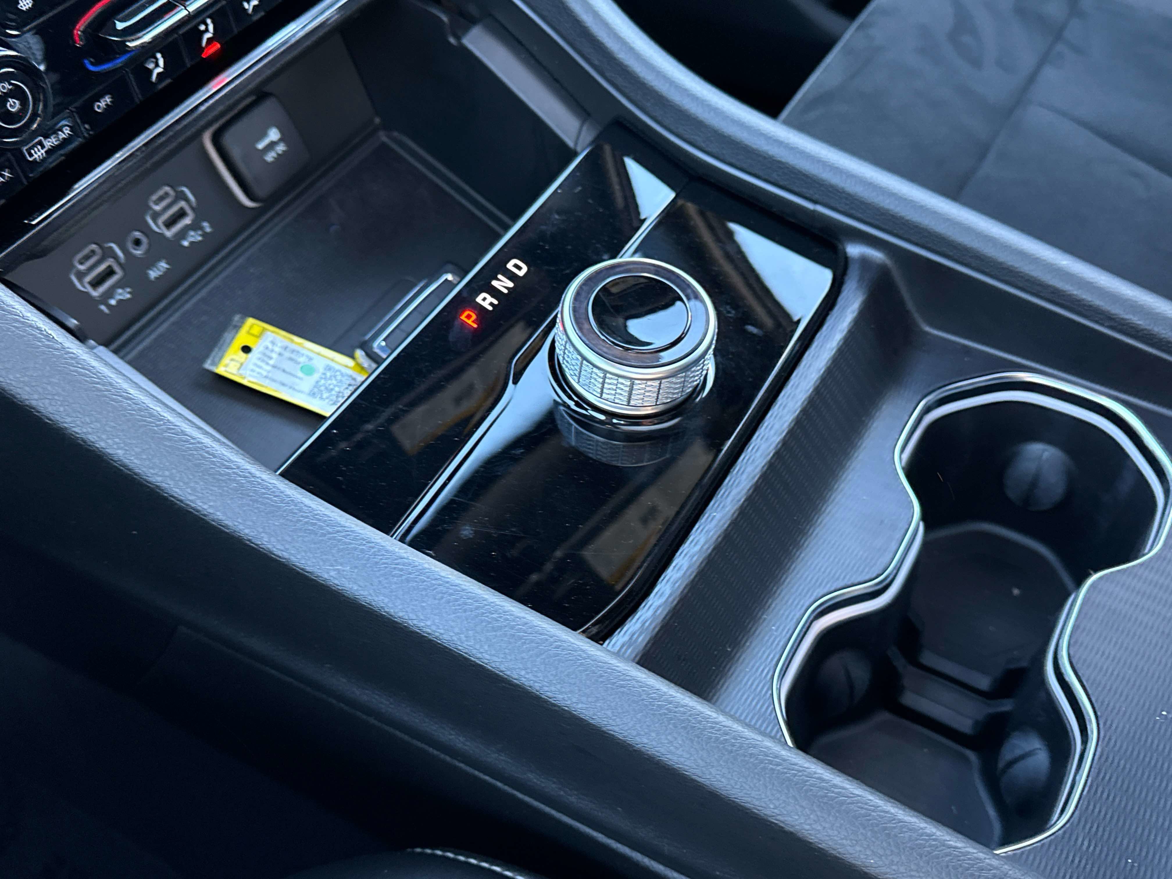 Used 2024 Jeep Grand Cherokee Altitude image 23