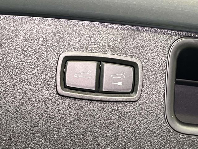 New 2026 Porsche Macan AWD/4WD image 22
