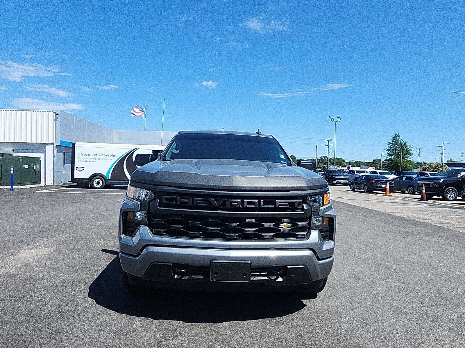 Used 2024 Chevrolet Silverado 1500 Custom AWD/4WD image 8