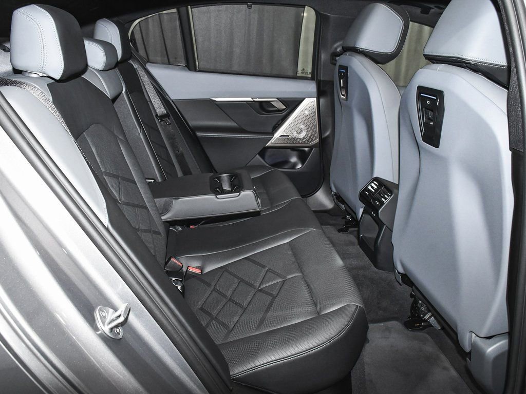 Used 2025 BMW i5 M60 w/ Executive Package image 68