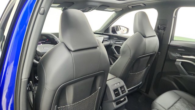 Used 2025 Audi SQ5 Premium Plus AWD/4WD image 44