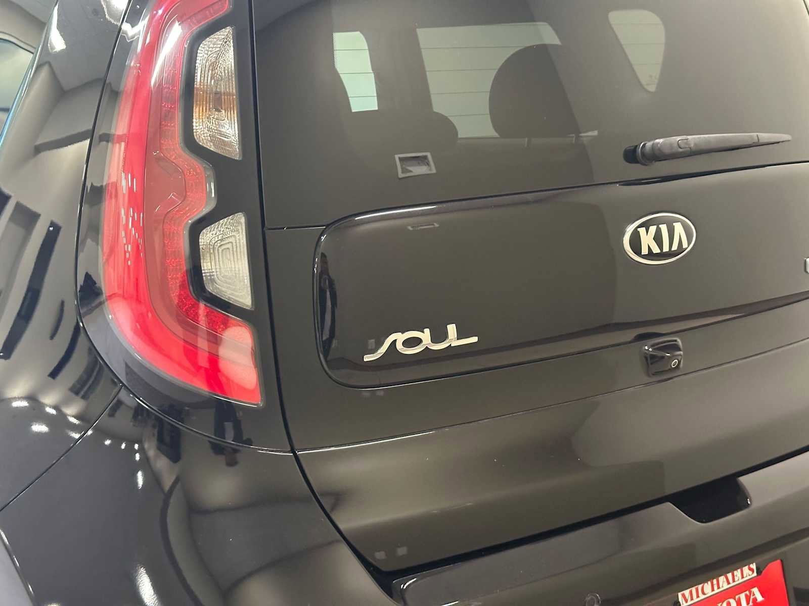 Used 2016 Kia Soul EV + image 7