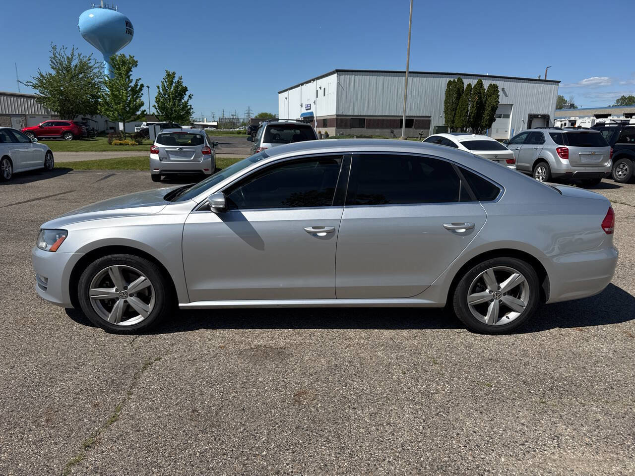 Used 2015 Volkswagen Passat 1.8T Limited Edition FWD image 2