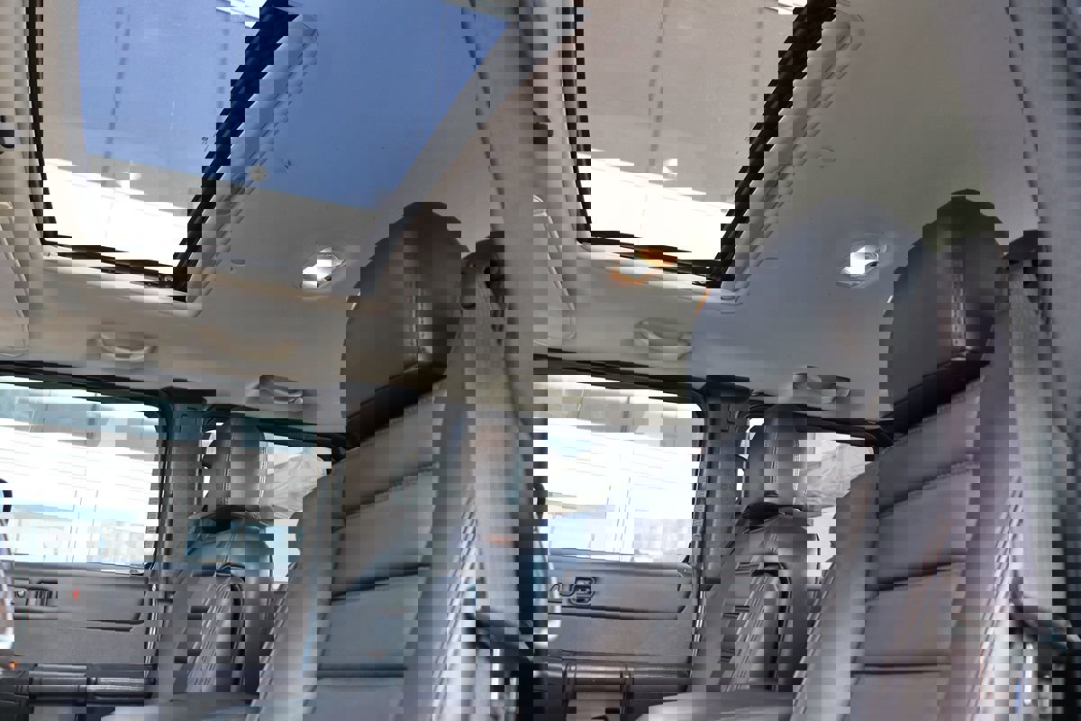 Used 2005 HUMMER H2 SUT w/ Preferred Equipment Group image 13