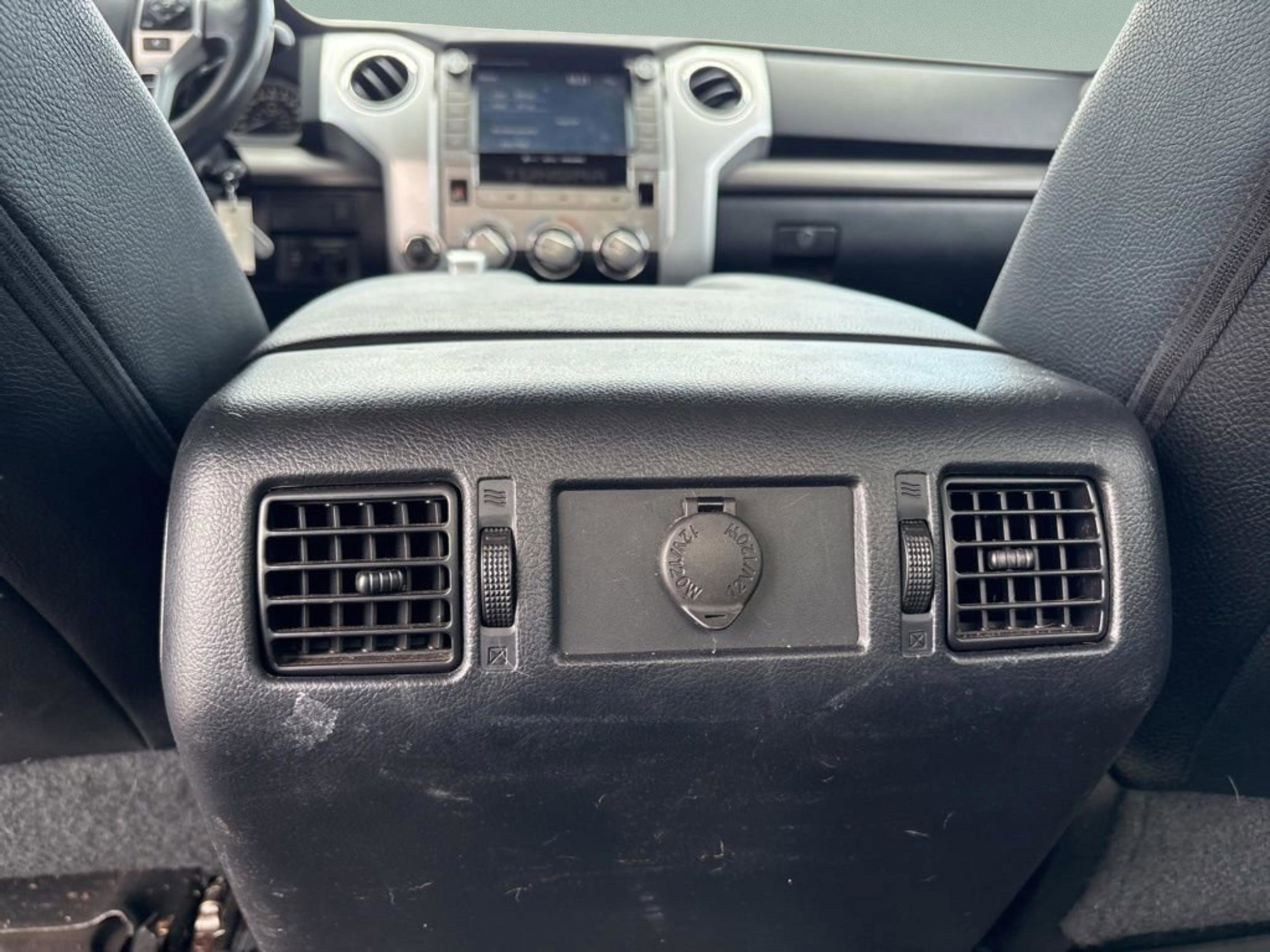 Used 2020 Toyota Tundra SR5 w/ SR5 Leather Package AWD/4WD image 13