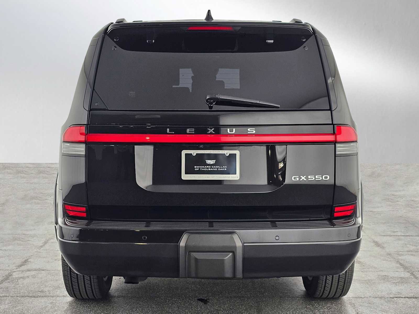 Used 2024 Lexus GX 550 w/ Accessory Package (Z1) image 4