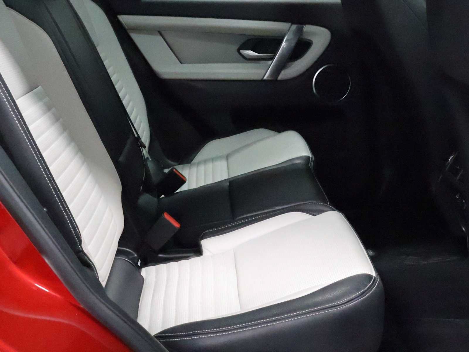 Used 2022 Land Rover Discovery Sport S R-Dynamic AWD/4WD image 35