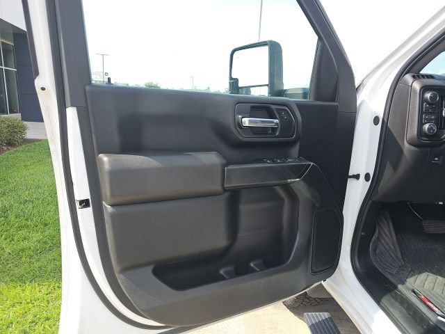 Used 2024 Chevrolet Silverado 2500 Custom w/ Custom Value Package AWD/4WD image 12