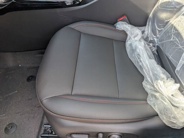 New 2026 Chevrolet Trax RS w/ Sunroof Package image 22