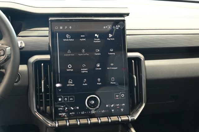 New 2026 GMC Acadia AT4 w/ Luxury Package AWD/4WD image 15