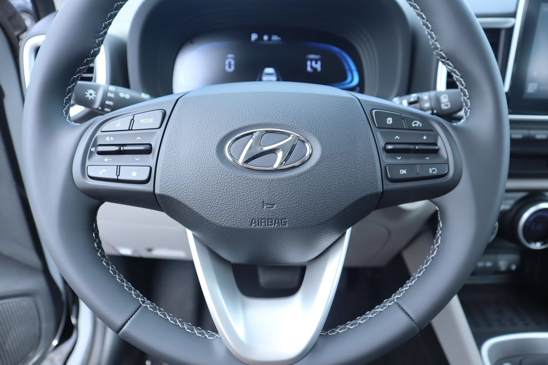 New 2026 Hyundai Venue SEL FWD image 11