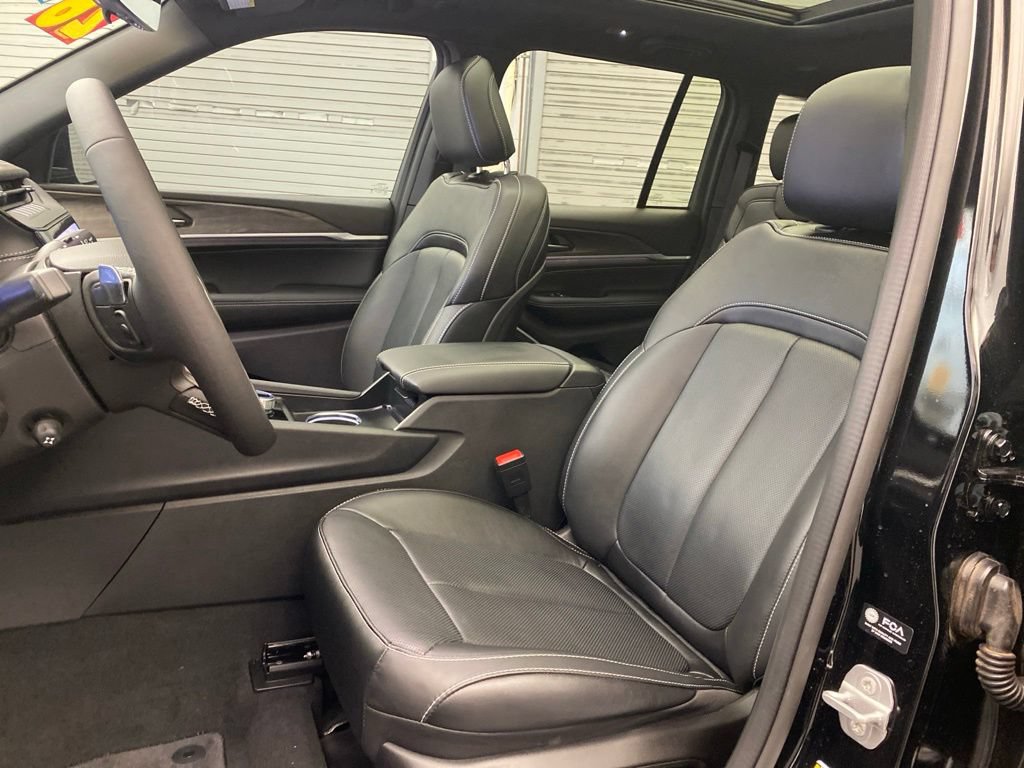 Certified 2026 Jeep Grand Cherokee Limited AWD/4WD image 20