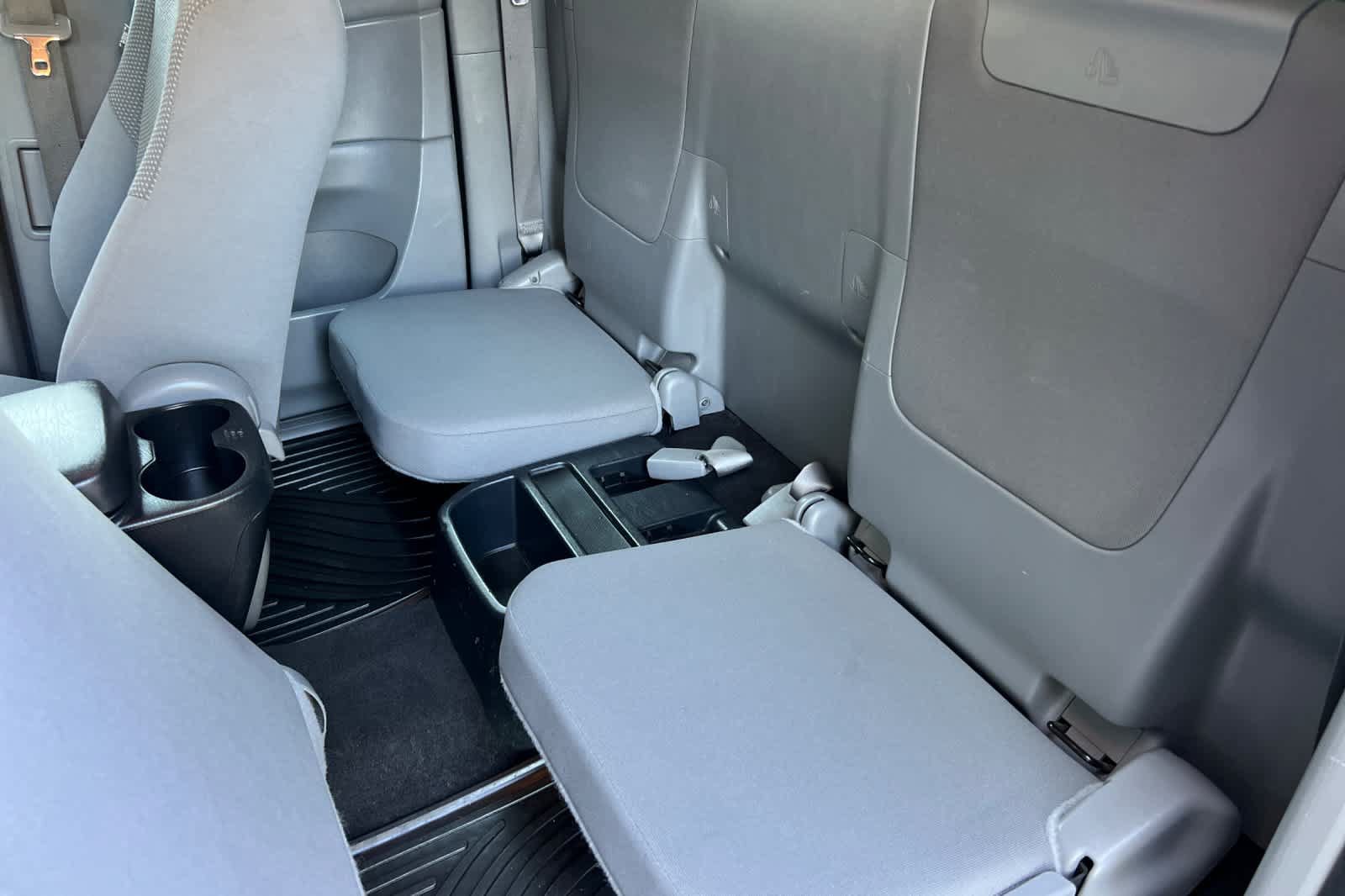 Used 2012 Toyota Tacoma 2WD Access Cab image 4