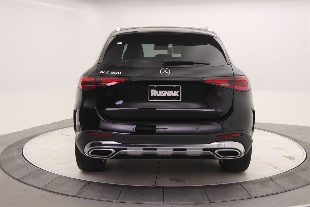 New 2026 Mercedes-Benz GLC 300 image 3