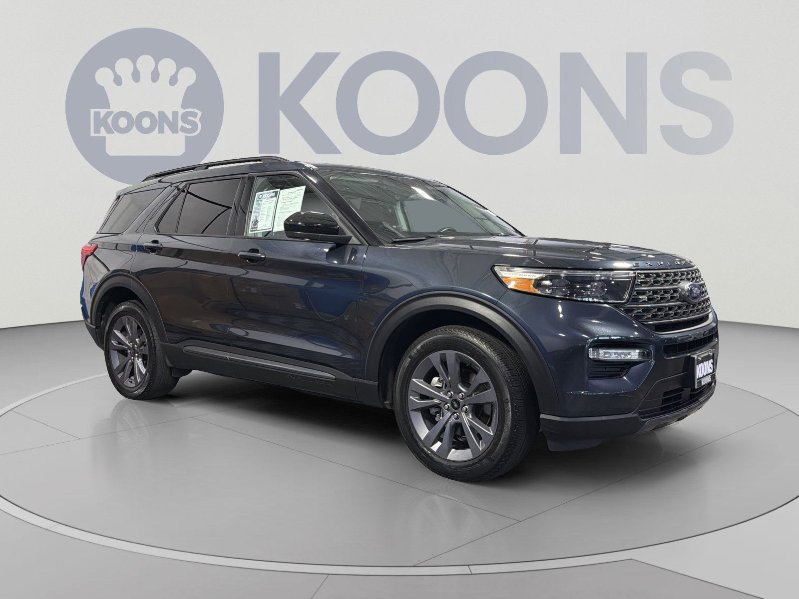 Used 2022 Ford Explorer XLT w/ Equipment Group 202A AWD/4WD image 10