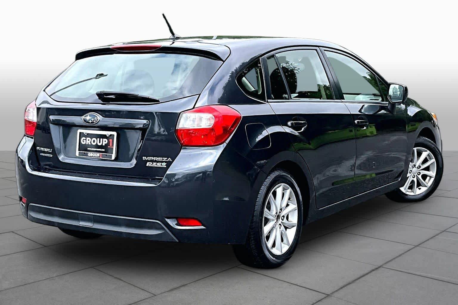 Used 2013 Subaru Impreza 2.0i Premium w/ All-Weather Pkg AWD/4WD image 13