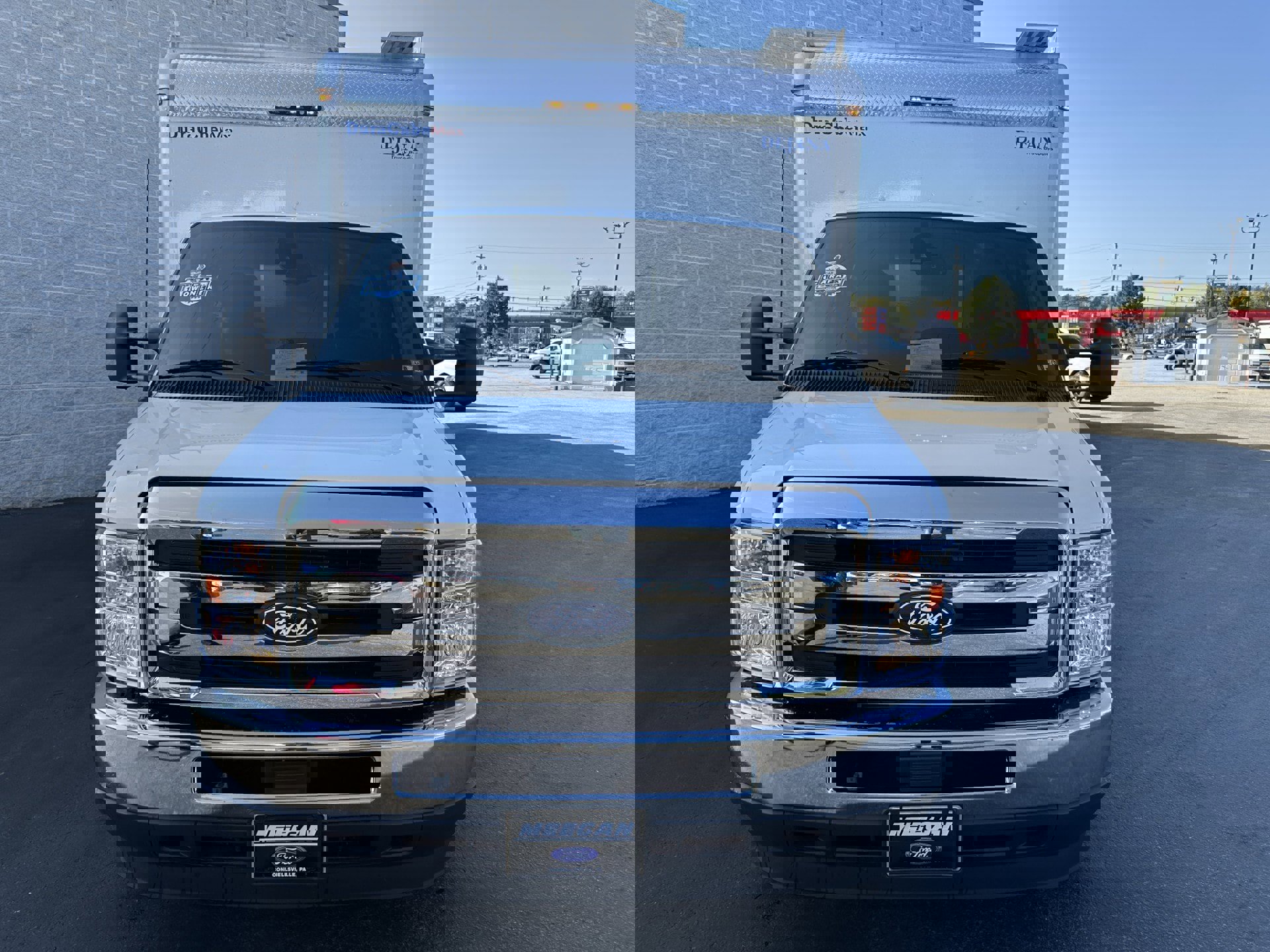 Used 2026 Ford E-450 and Econoline 450 Super Duty w/ Power Equipment Group image 3