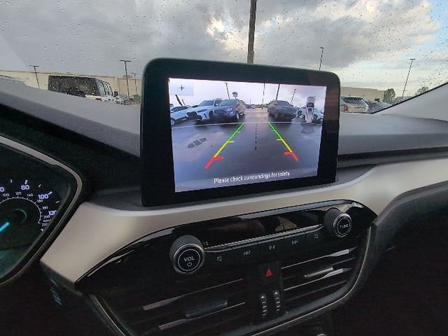 Used 2022 Ford Escape SE image 11