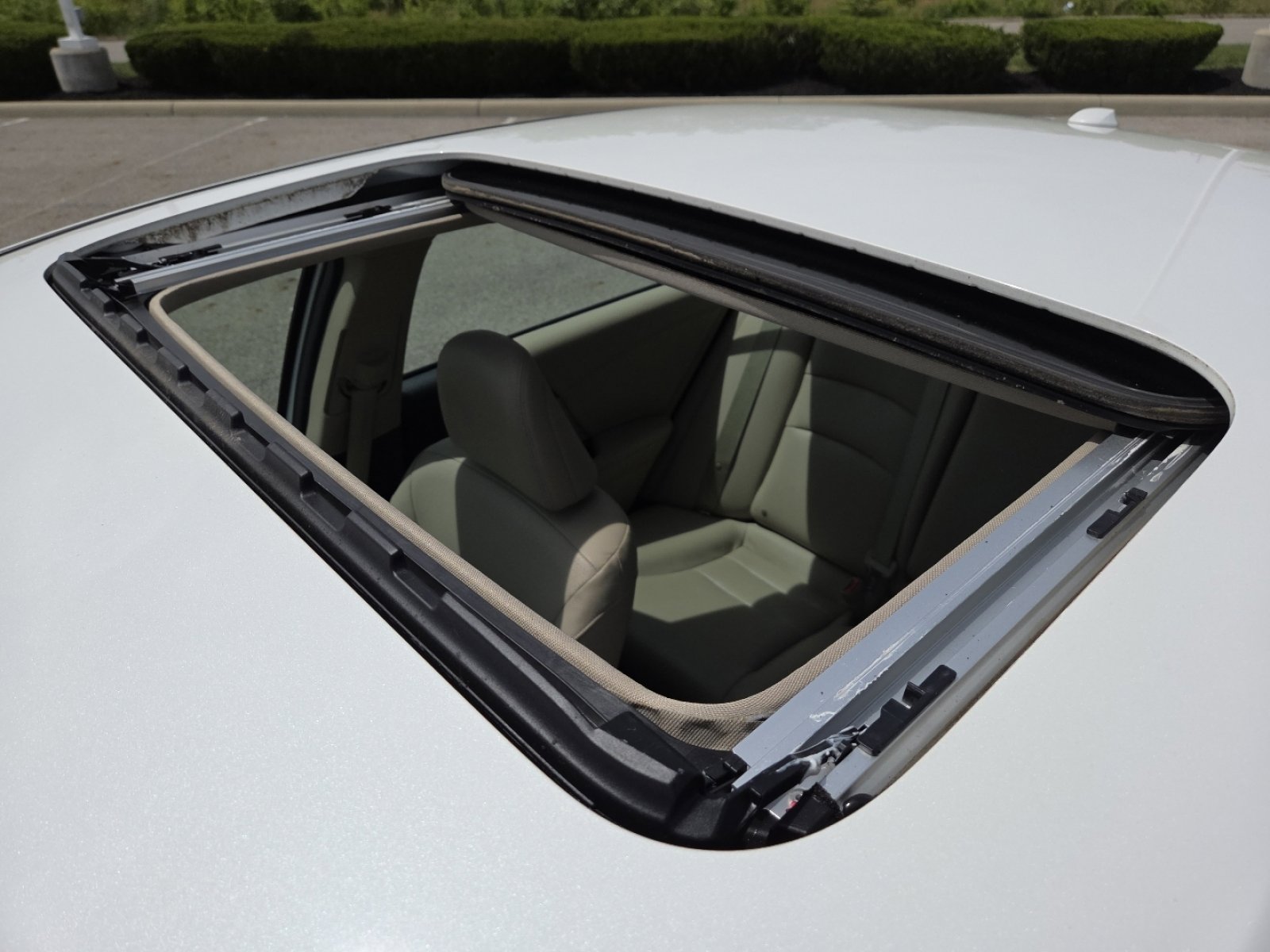 Used 2016 Honda Accord EX-L image 3