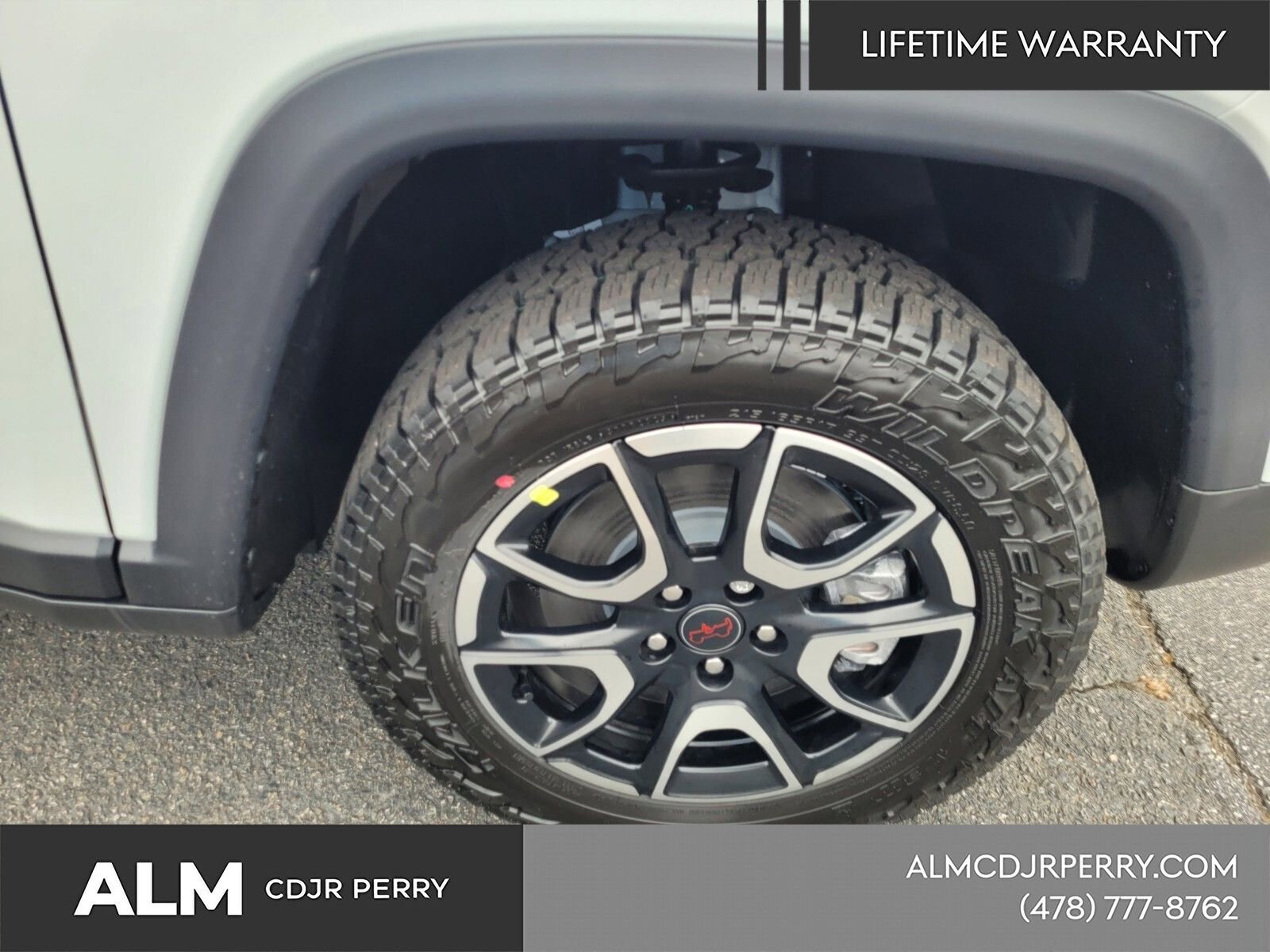 New 2026 Jeep Compass Trailhawk w/ Sun, Sound & Navigation Group AWD/4WD image 14