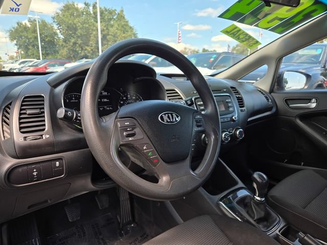 Used 2017 Kia Forte LX FWD image 11