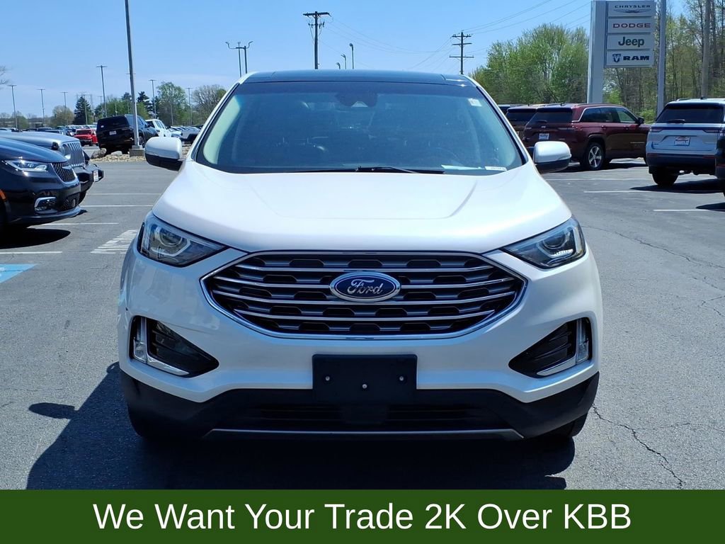 Used 2019 Ford Edge Titanium w/ Cold Weather Package AWD/4WD image 3