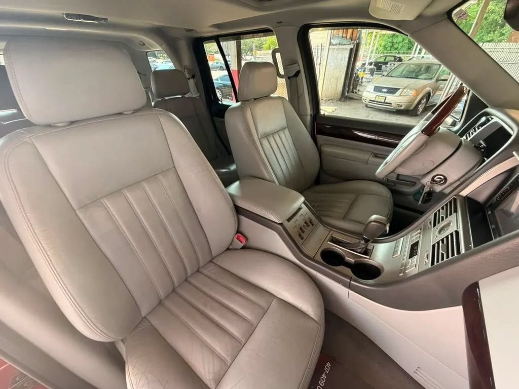 Used 2004 Lincoln Aviator Luxury AWD/4WD image 20
